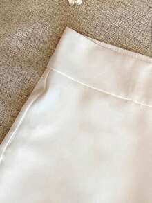 Airaco 大码女式休闲纯色高腰西装短裤 - 白色 - 查看 4