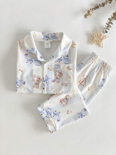 SHEIN Set de pijama de 2 piezas con estampado de juguetes lindo para niños pequeños, con top de manga larga y pantalones, cómodo