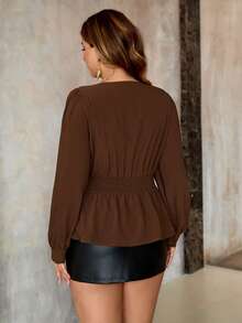 Roveilla 大码女式春秋冬法式浪漫西西里优雅休闲办公室度假下午茶派对纯色褶皱人造门襟玫瑰金金属装饰领结腰长袖衬衫 - 棕色 - 查看 2