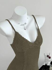 Elamini Damen Spitze Patchwork Strick Hoch Elastisch Geripptes Trägerhemd - Olivgrün - Übersicht 4