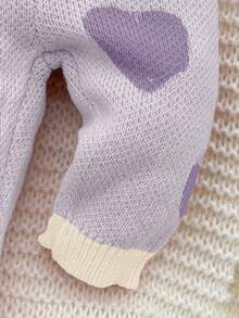 SHEIN 新生女婴可爱百搭针织粉色心形图案长袖毛衣和裤子套装，秋冬 - 淡紫色 - 查看 7