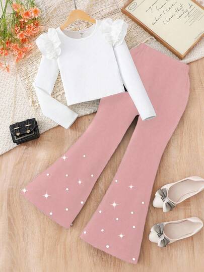 SHEIN Conjunto elegante y casual para niñas, blusa de punto blanca combinada con pantalones negros acampanados, con volantes en los hombros y dobladillo con cuentas, adecuado para primavera/otoño, uso diario/trabajo