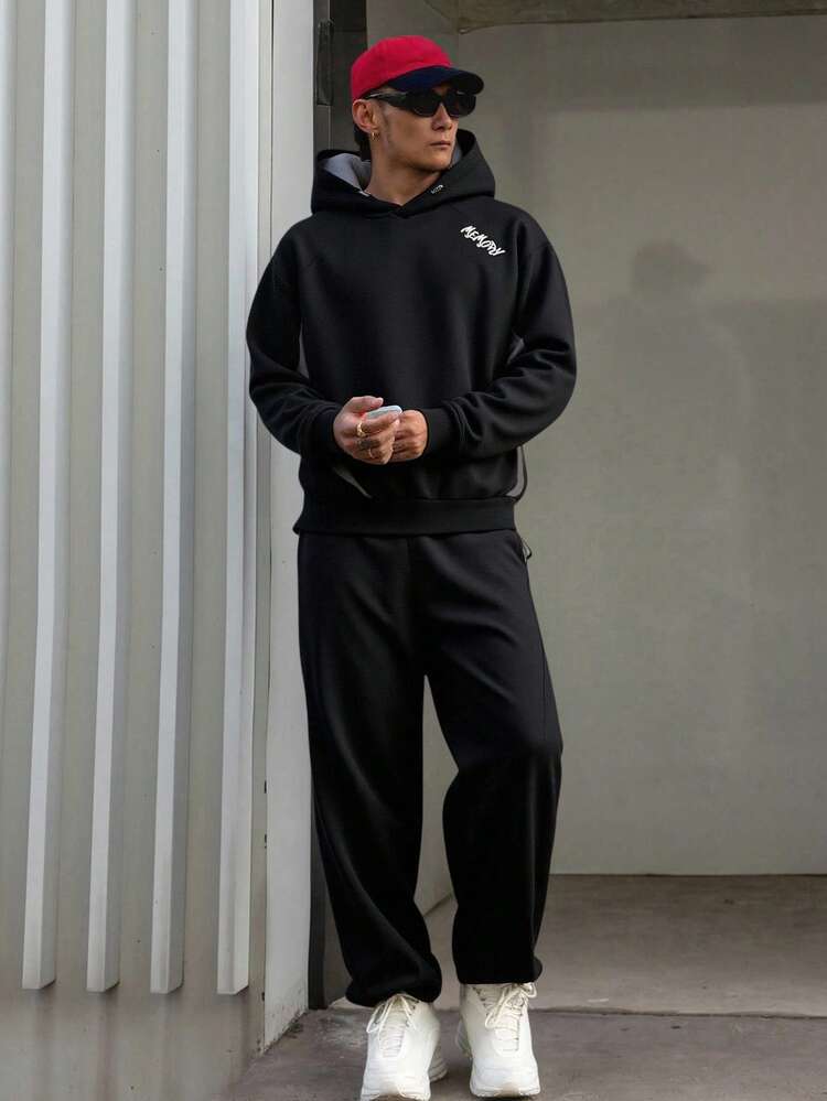 Men's Hooded Sweatshirt Set With Color Blocking In Black And Grey, Thermal Lined For Autumn/Winter