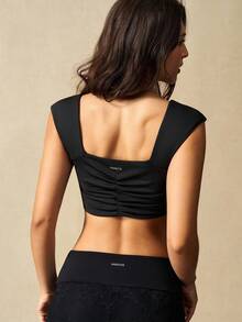 VARSIVA Camiseta deportiva corta y sexy de unicolor con pliegues - Negro - Ver 2