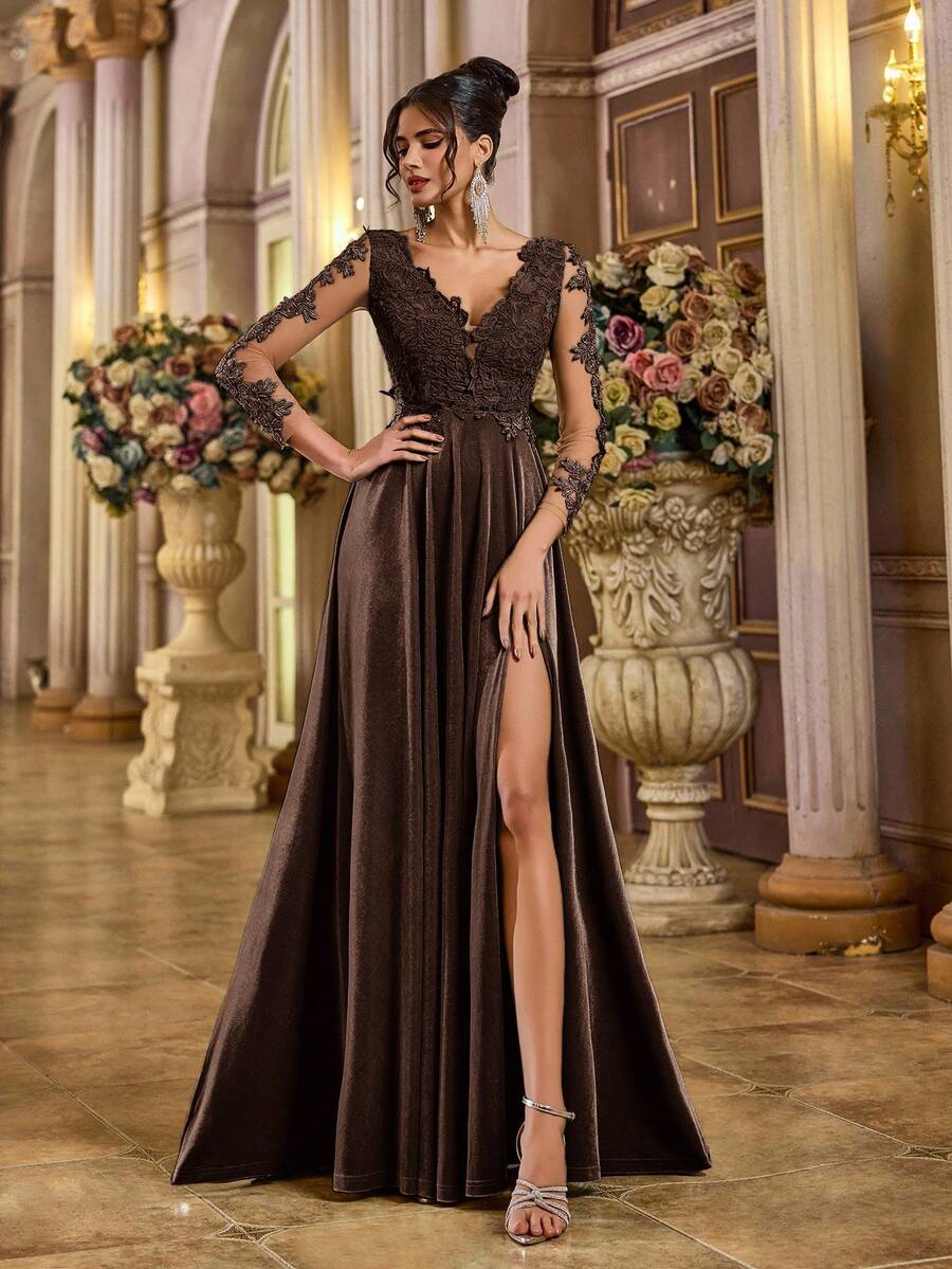 Aureia 优雅深色蕾丝拼接透视V领长袖贴花撞色高开衩长款晚礼服，情人节必备 - 咖啡棕 - 查看 1
