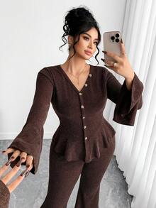 Elenzga Bộ 2 món áo thun cổ chữ V tay loe đơn giản phong cách Pháp mới thanh lịch dành cho nữ cỡ lớn và quần ống loe - Cà phê nâu - Xem 8