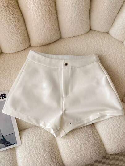 SHEIN Plus Size Women Casual Solid Color High Waist Suit Shorts