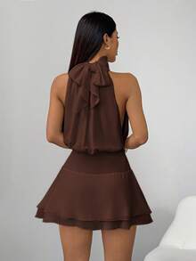 SHEIN PETITE Vestido de mujer sexy y elegante con cuello halter, cintura de gasa y volantes - Marrón - Ver 2