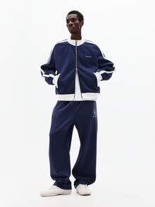 SUMWON 宽松版型全拉链运动夹克，撞色拼接袖子，休闲街头风飞行员夹克风格，轻薄透气，适合秋冬季穿着。 - 藍色 - 查看 7