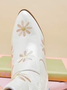 Mini mi 迷你儿童象牙色亮面雏菊西部牛仔靴——俏皮、舒适、可爱又时尚 - 米色 - 查看 4