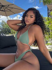 Alexandranx Women Simple Fashion Casual Everyday Swimsuit Set For Summer Beach Vacation - Green - View 4