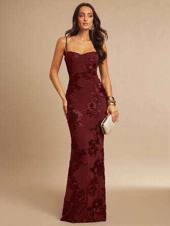 Silquee 3D立体花卉性感紧身吊带裙