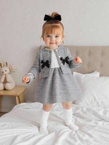 SHEIN Playful Pals 女婴蝴蝶结装饰时尚夹克和拼色拼布连衣裙套装，秋冬