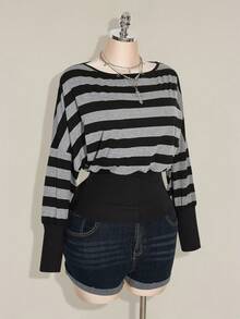 SHEIN ICON Camiseta de punto de cuello redondo, cintura delgada, estilo casual, a rayas grises y negras, con estilo punk, grunge y milenial Y2K, para tallas grandes y sexy - Negro - Ver 5