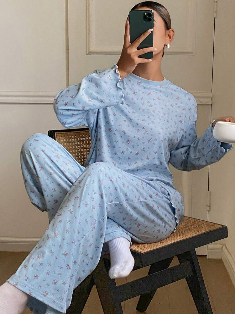 Ditsy Floral Loose & Comfortable Women Pajama Set