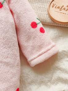 SHEIN Vintaside Kids Newborn Simple Stylish Cute Polka Dot Long Sleeve Hooded Fleece Romper Pajamas - Baby Pink - View 7