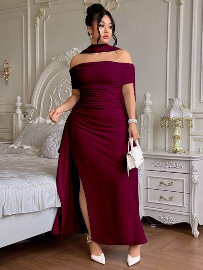 Roveilla Plus Size Women's New Elegant Flowy Off-Shoulder Split Fitted Romantic Party Backless Dress, Suitable For Party And Daily Wear Plus Size Burgundy Dress Off The Shoulder Evening Gown Elegant Curve Dress Plus Size Elegant Dress Burgundy Off The Shoulder Dress