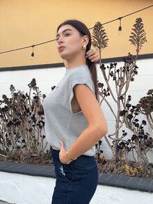 Andrea Bello 女士休闲宽松短袖针织上衣，带小标志刺绣 - 灰色 - 查看 6