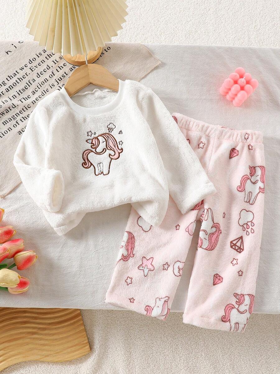 SHEIN Playful Pals 两件套女宝宝可爱独角兽刺绣蓬松白色长袖上衣,搭配同款印花长裤,舒适甜美女宝宝睡衣套装,秋冬季独角兽宝宝服装女童冬季睡衣 - 杏色 - 查看 1