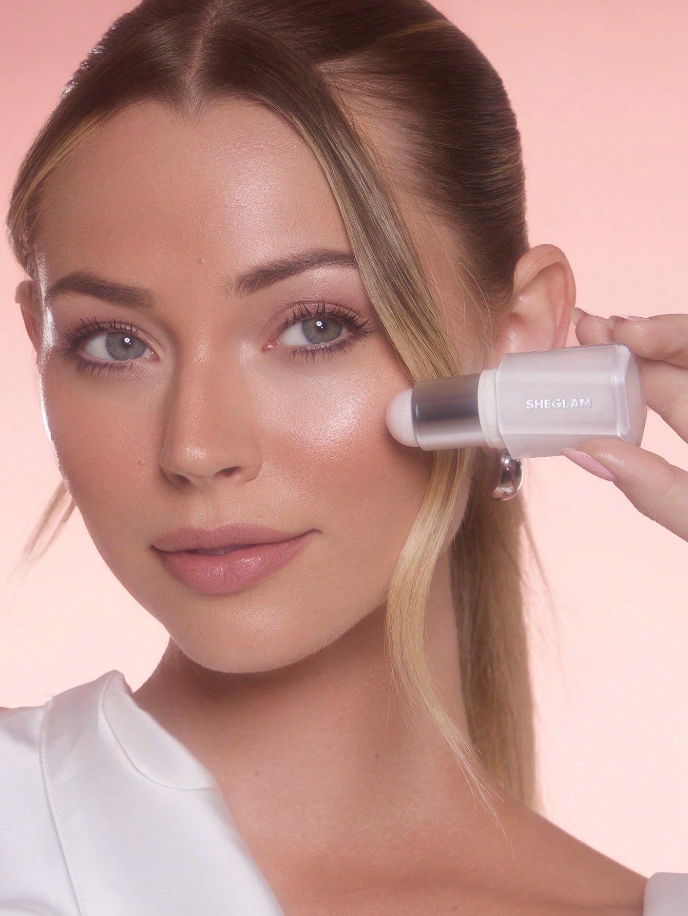 Buttery Bling Highlight Stick-Vanilla Frost 8