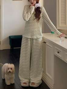 DAZY Ensemble de pyjama femme 2 en 1 en tissu texturé rayé doux - Vert - Voir 6