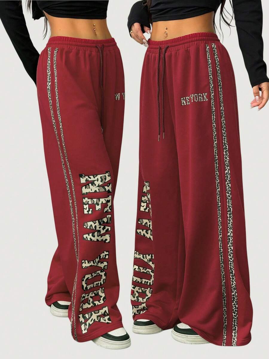 SHEIN PETITE 女士日常运动休闲新年豹纹宽松直筒裤 - 紅色 - 查看 1