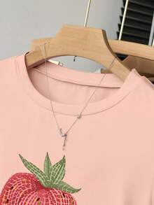 SHEIN Áo thun tay ngắn in họa tiết trái dâu tây ngọt ngào, thiết kế ôm sát, cạp chun thoải mái khi ra ngoài, thời trang và đa năng cho mùa hè - Bụi hồng - Xem 5