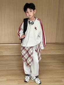 SHEIN 2 pezzi/Set Outfit Autunno/Inverno per Ragazzo Tween, Felpa a Maniche Lunghe e Pantaloni Jogger, Comodo e Versatile, Stile Coreano Casual Quotidiano, Minimalista di Base, Adatto per Interno, Esterno, Uso Quotidiano, Sport, Gioco, Festa, Servizio Fotografico, Vacanza - Grigio - Visualizzare 4