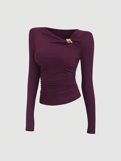 Sweetra Asymmetrisk t-shirt med asymmetrisk axel och vintage-motiv i amerikansk stil, smal passform och smickrande damt-shirt, ny höstkollektion