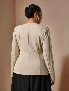 EMERY ROSE Chaqueta blazer de manga larga con ajuste ceñido, decoración de hebilla de metal dorado vintage, elegante y versátil para uso diario en tallas grandes para mujeres - Caqui - Ver 2