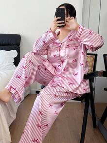 Napfluff CURVE Napfluff CURVE 大码女式蝴蝶结条纹仿丝绸翻领上衣和裤子睡衣套装，冬季服装 - 白色 - 查看 6