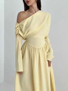 Aloruh 女式纯色斜肩长袖束腰优雅连衣裙 - 淡黃色 - 查看 7