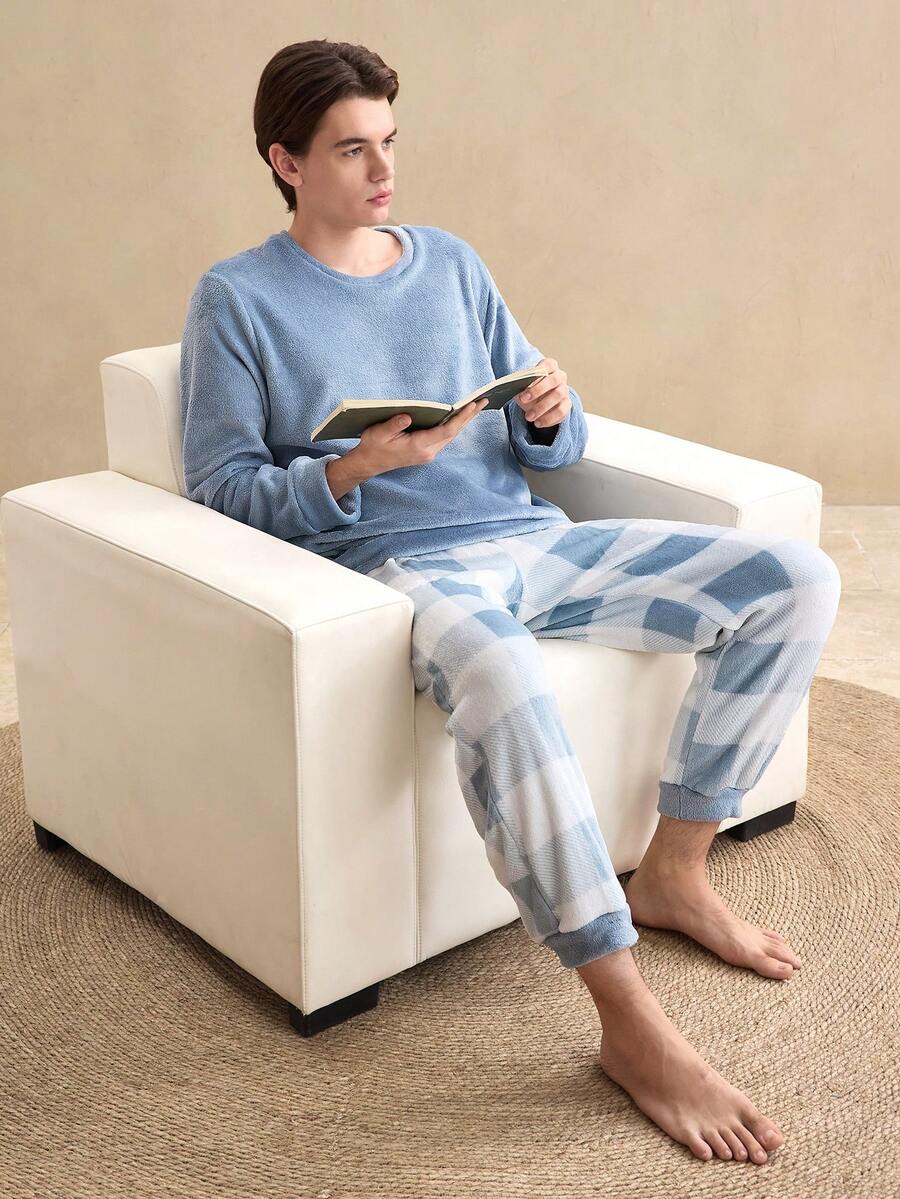 男士纯色圆领长袖上衣和格子长裤睡衣套装,蓬松舒适的冬季服装 - 彩色 - 查看 1