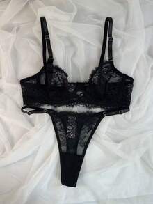 SHEIN Conjunto de lencería con sujetador con aros y braga con encaje floral sexy - Negro - Ver 6