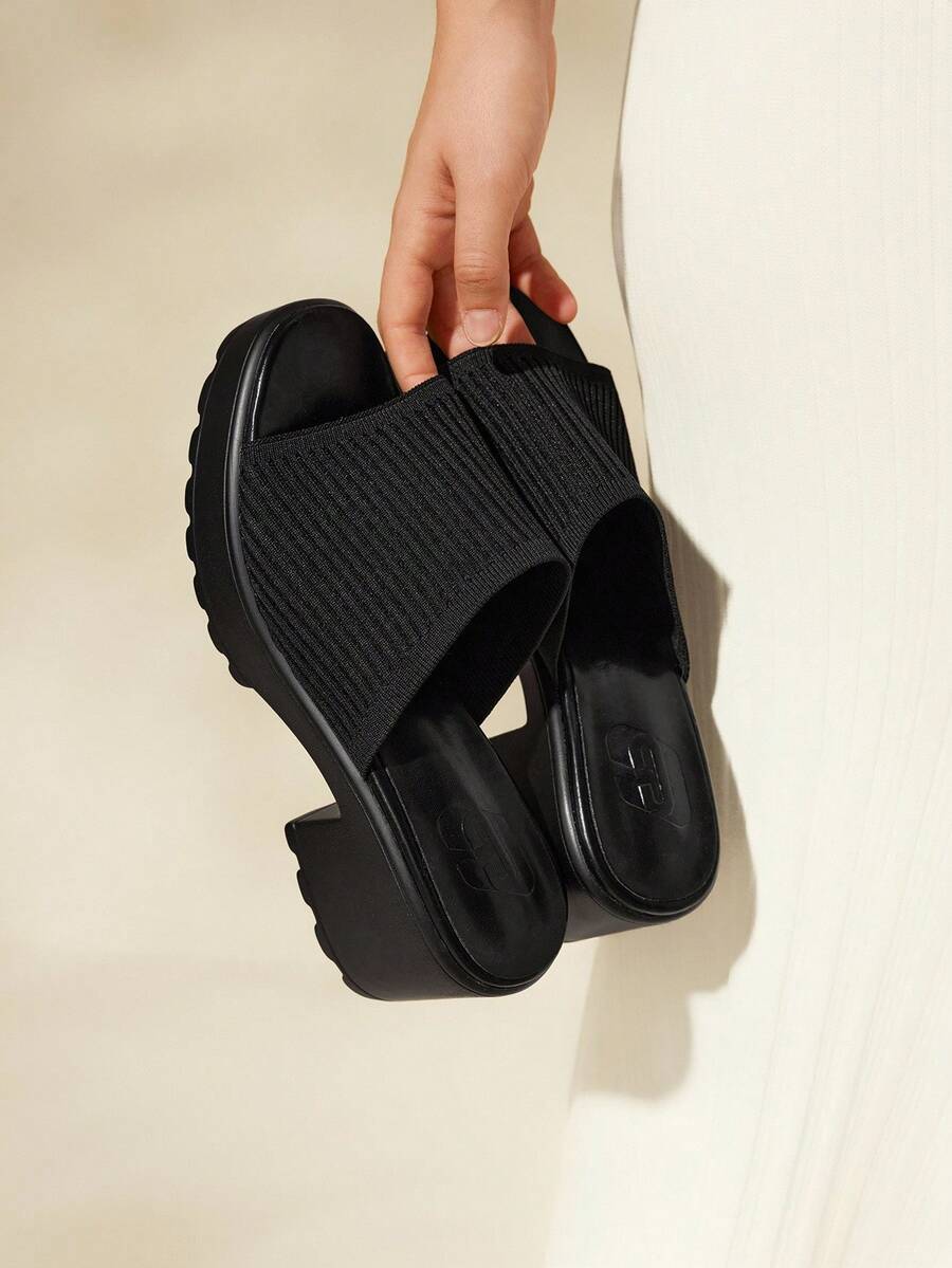 CUCCOO BASICS Women's Fashionable Black Fabric Upper Casual Sandals With Thick Platform And Chunky Heel Spring Shoes Spring Break Easter For Christmas