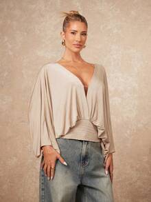 Lumalex 春夏女士上衣,抽绳松紧腰带,喇叭形超大袖子,尽显奢华新年新风尚,低调奢华,适合舞会、聚会、宴会、晚宴、节日派对、锐舞派对、音乐节、郊游、度假、户外派对、婚礼季、宰牲节、新年派对等各种场合。秋季派对礼服,完美搭配夏季春假旅行、邮轮、海滩周末度假、派对、约会之夜、婚礼、舞会、宴会、生日、嘉年华、节日和其他节日活动。新少女魅力、波西米亚休闲风、低调奢华、商务时尚和轻松度假风格,层次丰富的闪亮点缀,适合奢华舞会、招待会、宴会、婚礼、锐舞派对、节日、假日聚会和户外晚间活动——无论何时您需要精致而引人注目的派对造型,它都是理想之选。 - 金色 - 查看 7