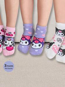 HELLO KITTY AND FRIENDS | SHEIN 3双装女童纯棉柔软透气吸湿短袜，粉色、紫色、白色可爱卡通图案，加固趾部和后跟，经久耐穿，四季皆宜，适合学校和户外活动，夏季和冬季均可穿着。 - 彩色 - 查看 2