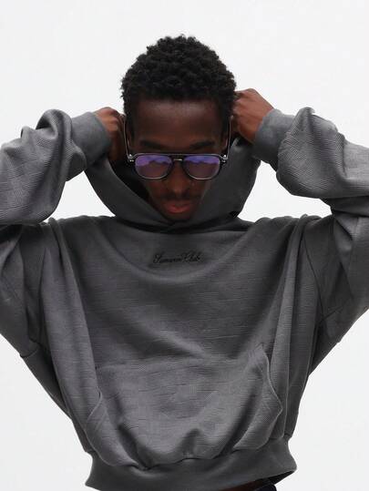  Sudadera con capucha ajustada y texturizada SUMWON con cordón y bolsillo central, sudadera casual de punto liso