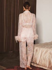 Slumberist 女士成熟性感蕾丝睡衣套装，优雅奢华的蕾丝面料，裤子带有防走光衬里，独特的翻领设计彰显性感奢华风格 - 淺粉色 - 查看 2