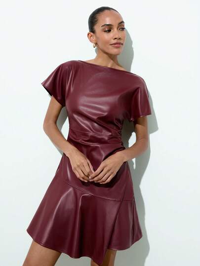 Maija 女式纯色船领蝙蝠袖褶皱 PU 皮革时尚迷你连衣裙