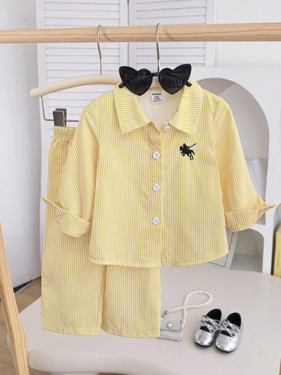 SHEIN Playful Pals 女婴春秋休闲简约时尚两件套，黄白条纹翻领长袖衬衫，黑色刺绣装饰，搭配同色系裤子，适合日常开学季 - 黃色 - 查看 1