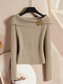 SHEIN Franclia Women's New French Off Shoulder Delicate Knit Sweater, Soft & Stretchy, Floral Brooch Decor, Fitted Waist, Suitable For Dates, Gatherings, Commuting In Spring, Autumn And Early Winter