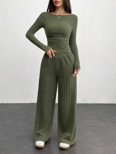 SHEIN PETITE مجموعة قطعتين من ملابس علوية عريض مخطط مع بنطال واسع الساق، ملائم وراحة للمنزل، مجموعة قطعتين باللون الرمادي الداكن، مجموعة قطعتين باللون الأخضر، مجموعة قطعتين مصنوعة من الأقمشة المخططة، مجموعة قطعتين مريحة، ملابس خريفية وشتوية مريحة للنساء، ملابس خريفية، ملابس خريفية للنساء، مجموعة ملابس علوية أكمام طويلة مخطط وبنطال باللون الأخضر الزيتوني