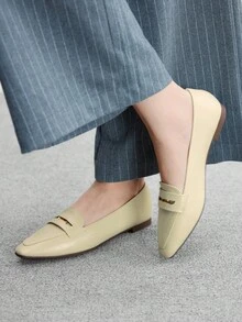 Sleekvia Women's Classic Retro Square Toe Comfortable Flat Loafers, Casual Everyday Work Flats - Beige - View 10