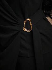 Radiana Plus Size Women's Fall & Winter Elegant Gorgeous Sexy Basic Plunging Neckline Sleeveless Metal Buckle Belted Blazer And Flare Legs Pants Suit Set,Suitable For High Street Style,Urban,Sexy Office