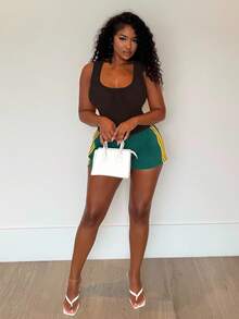 Alexandranx Áo ba lỗ bó sát lưới đen gợi cảm phong cách Boho thường ngày Ibiza, kỳ nghỉ, câu lạc bộ rave, lễ hội tuyệt đẹp, đêm tiệc ngày lễ, áo ba lỗ bó sát câu lạc bộ tiệc Halloween mùa thu - màu đen - Xem 5