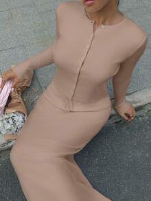 Flirla 2件套女士休闲长袖毛衣和裙子套装 - 卡其色 - 查看 4