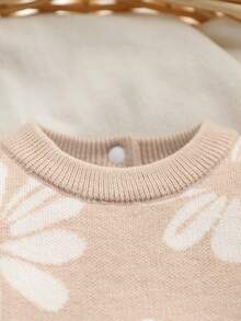 SHEIN 女婴花卉提花针织衫，柔软舒适，适合春秋季日常穿着，也适合户外活动、旅行、度假、居家、托儿所和玩耍时穿着。 - 淺粉色 - 查看 4