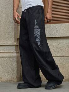 AXEPEAK Jeans casuales de pierna ancha y bolsillo con estampado de llamas para hombres - Negro - Ver 2