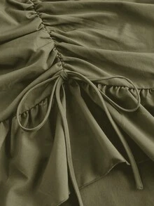 SHEIN MOD Vestido de moda con decoración de pliegues, mangas acampanadas y parches de PU para mujer